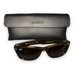 NEW WAYFARER CLASSIC RAY-BANS